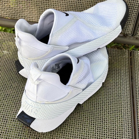 Nike go Flyease White and Black Slip-On Athletic Shoes - Picture 16 of 16